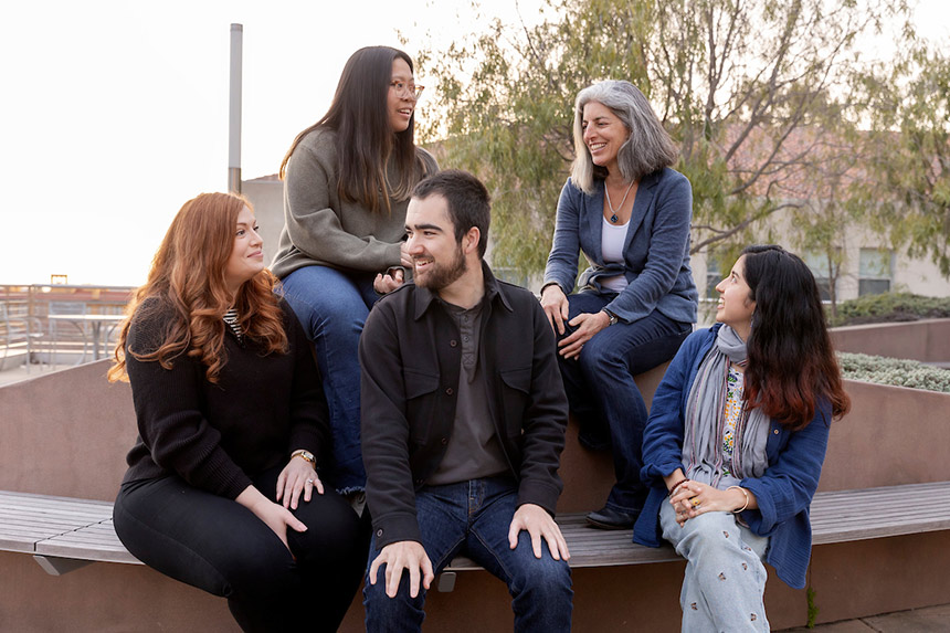 (Left to right) Environmental Law Clinic current and past undergraduate auditor-mentees Tanya Hanson ’24, Diego Morales ’26, and Shreya Chaudhuri ’25 (front row), and Jessalyn Fong UC Berkeley ’25 and Director Claudia Polsky (back row) catch up last spring. Photo by Brittany Hosea-Small